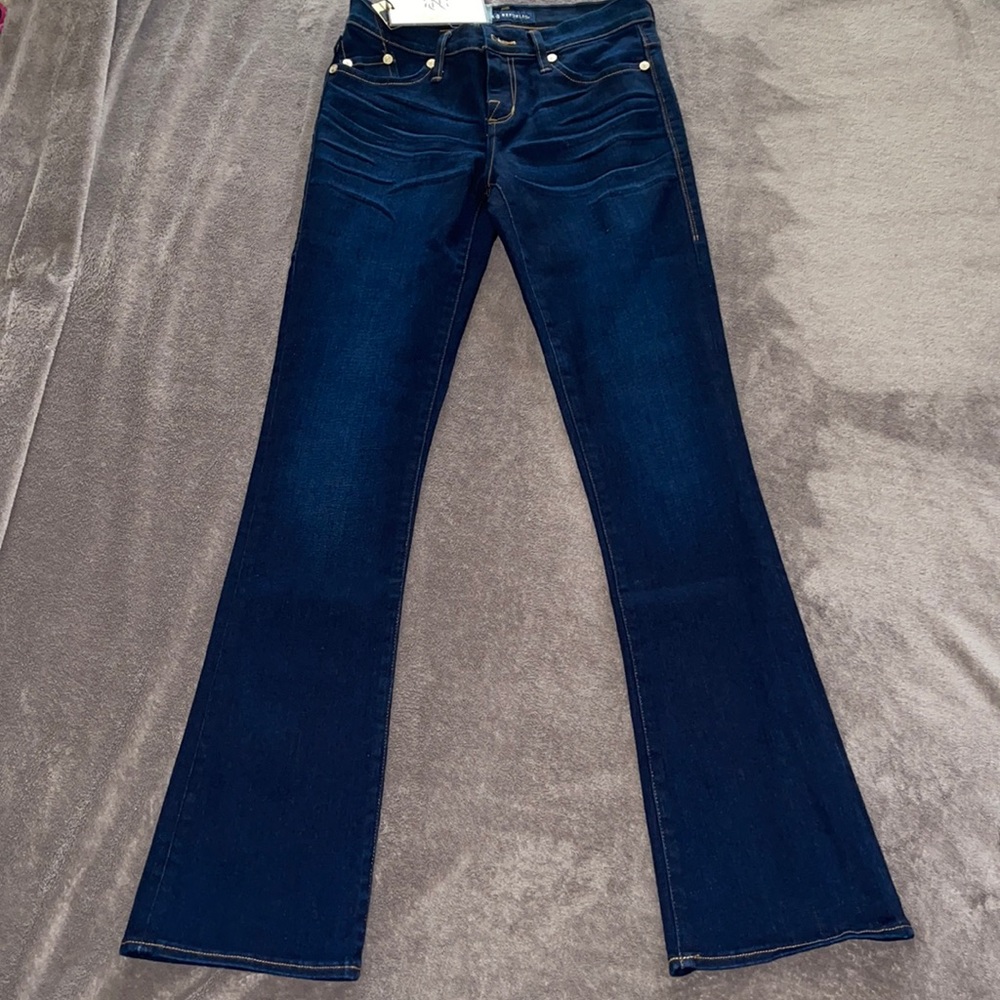 COPY - New Rock & Republic Slimming Bootcut Jeans